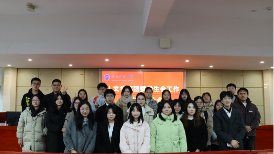 160707c6bea04f7f9adbf663cb5b1d73.png 160707c6bea04f7f9adbf663cb5b1d73.png