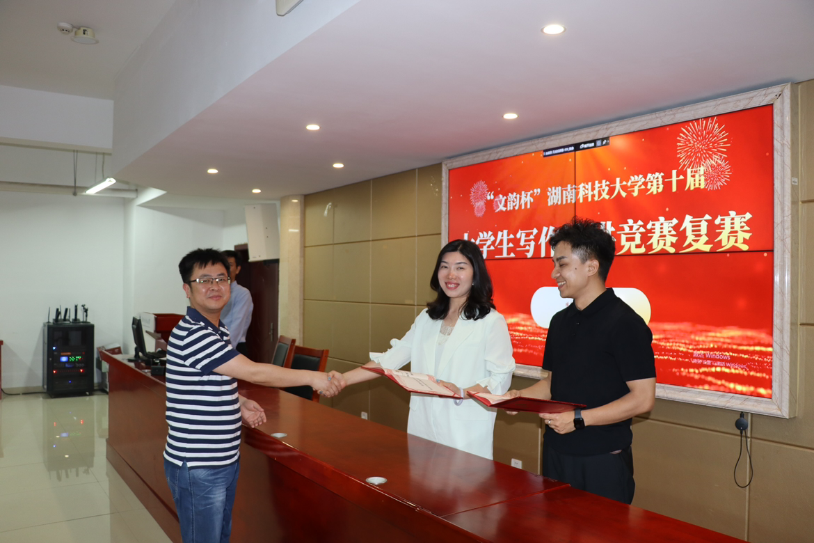 5f5d8f70e18e43c993d66c333bfed8fd.png 5f5d8f70e18e43c993d66c333bfed8fd.png